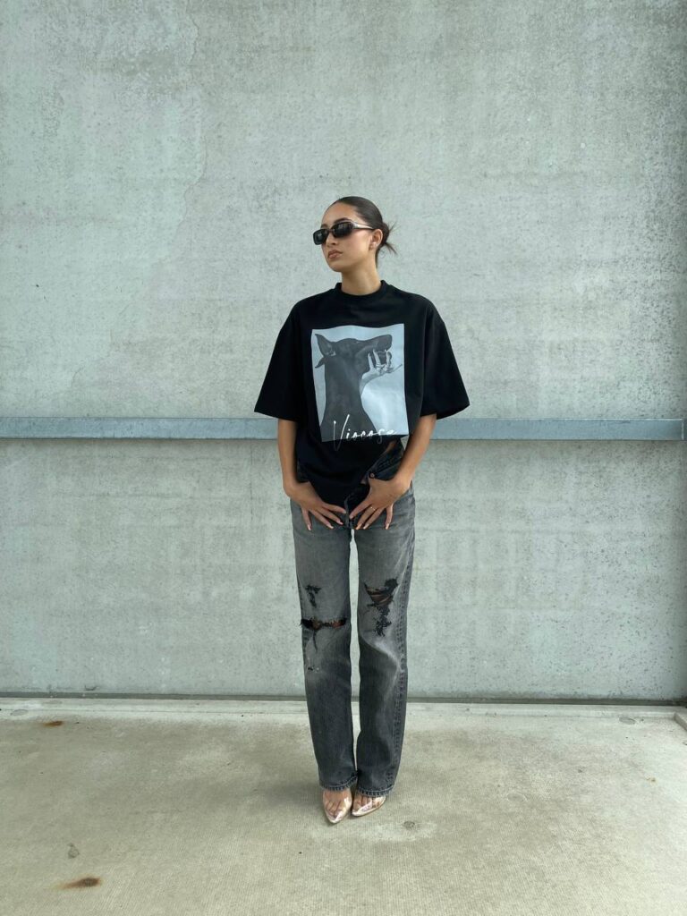 MAEVE TEE – BLACK – ONLY 1 PACKET