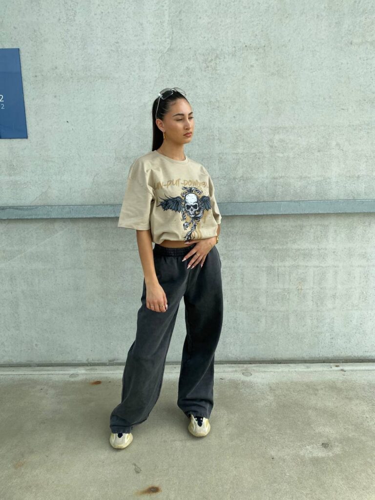 HANNAH TEE – OAT