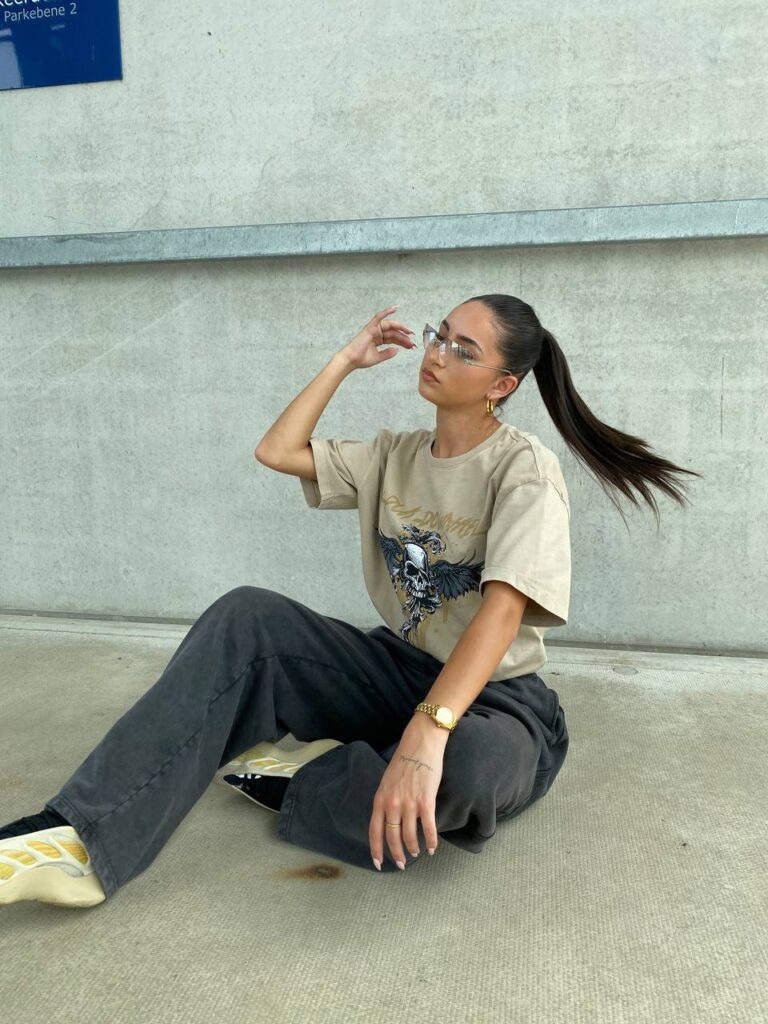HANNAH TEE – OAT
