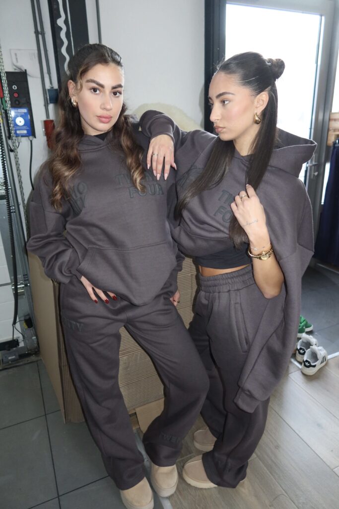 TWENTYFOUR TRACKSUIT – PUFF PRINTED – CHARCOAL GREY