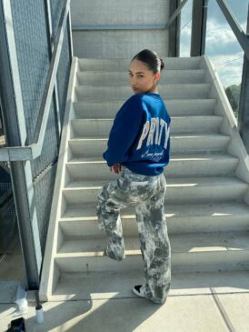 PRIORITIZE ME SWEATER &#8211; PREMIUM QUALITY &#8211; BLUE