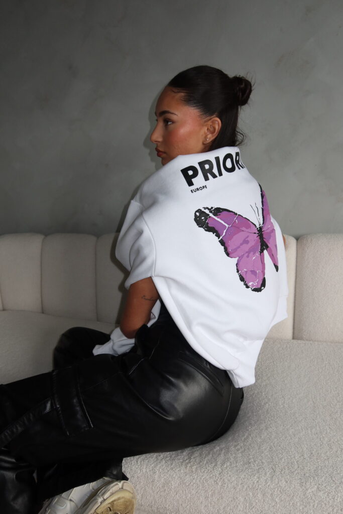 SS24 HOODIE – white with purple butterfly.