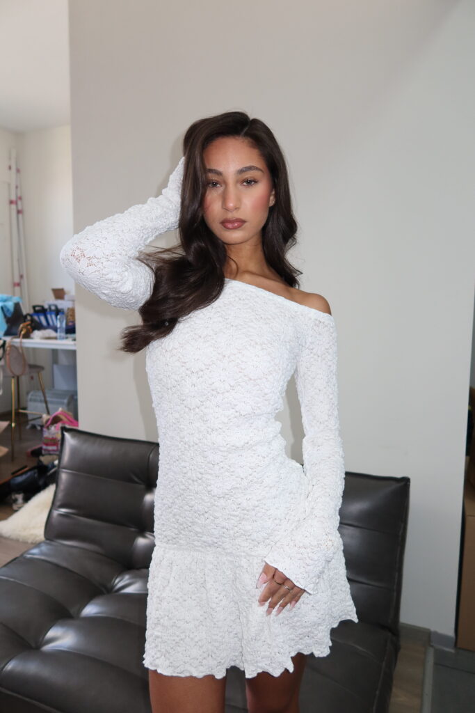 AMORE LACE DRESS – WHITE